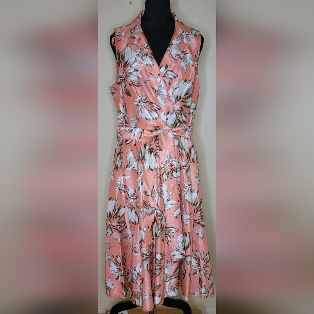 Jessica Howard sleeveless fit and flare midi dress